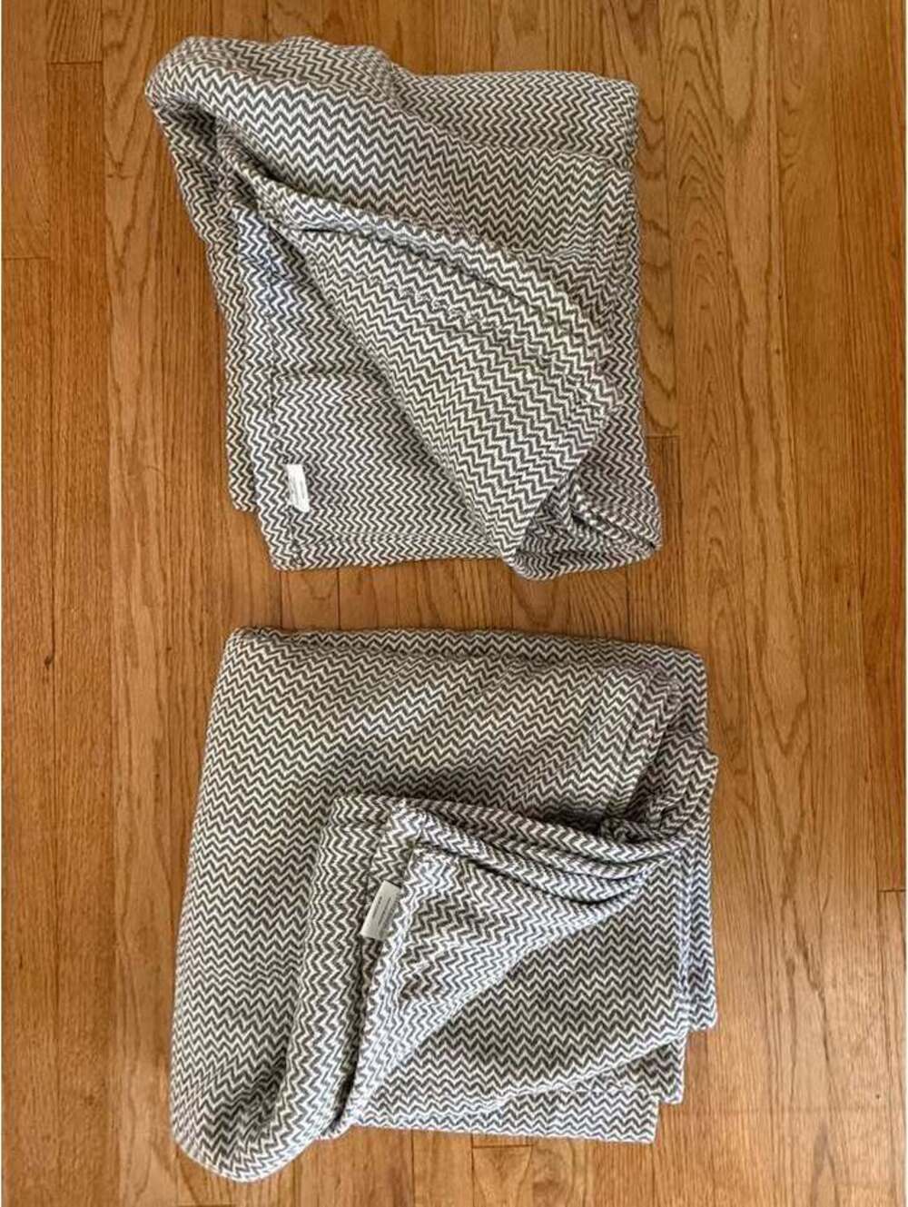 Set of two Target Threshold twin-sized organic cotton blankets